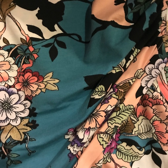 new with tags GUESS skort - Picture 4 of 4